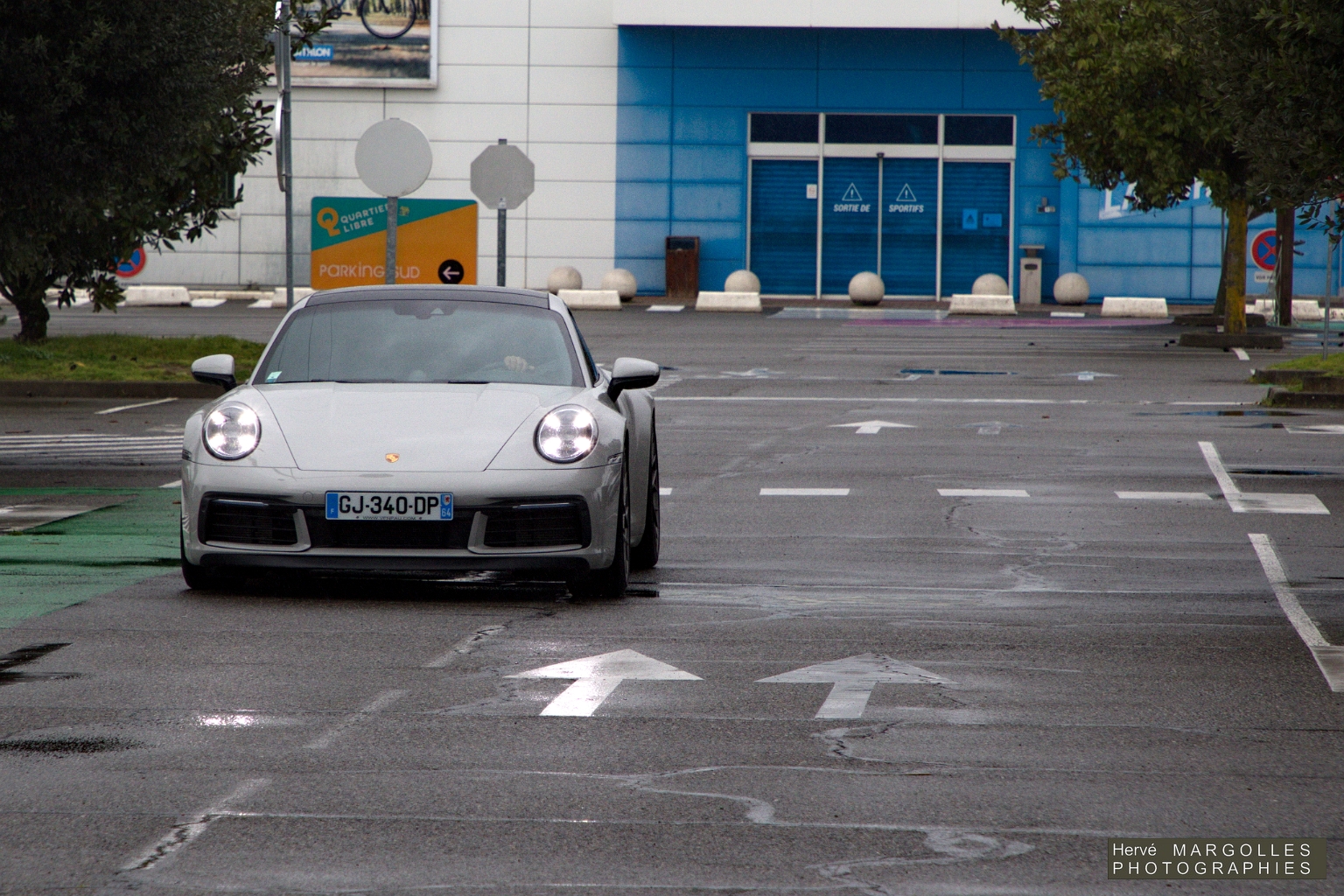 Porsche 911-01.jpg